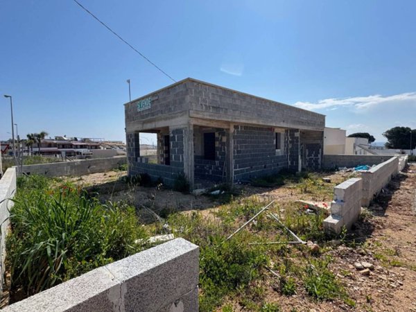 casa indipendente in vendita a Salve