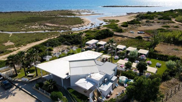 negozio in vendita a Salve in zona Torre Pali