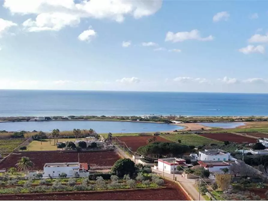 casa indipendente in vendita a Salve in zona Marina di Pescoluse