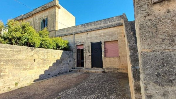 casa indipendente in vendita a Salve