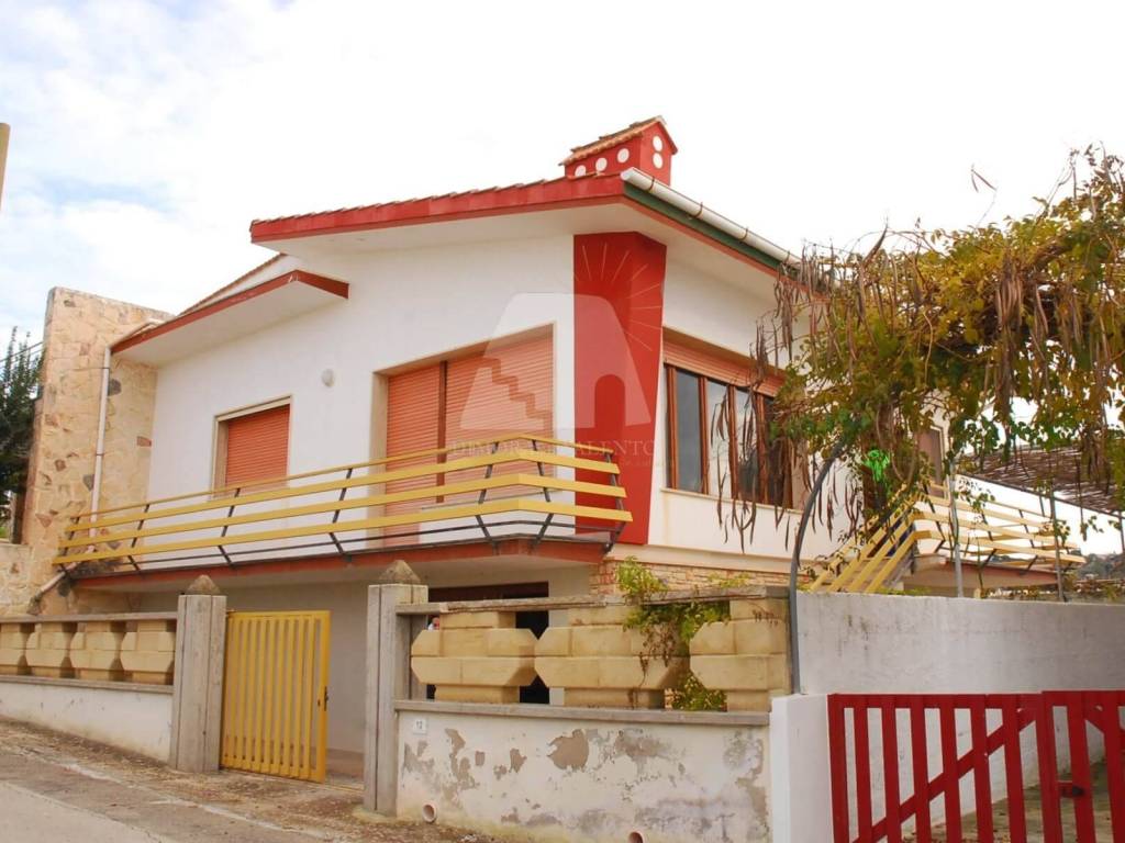 casa indipendente in vendita a Salve