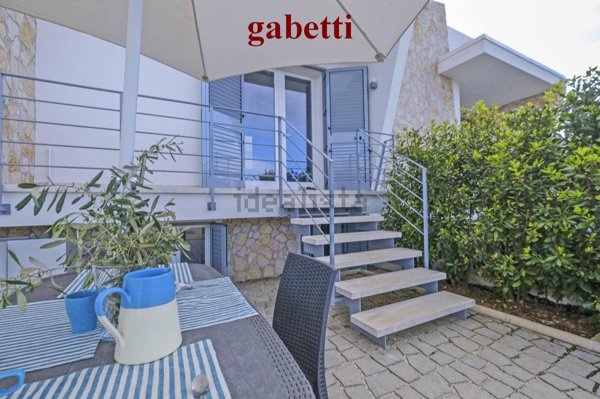 casa indipendente in vendita a Salve in zona Marina di Pescoluse