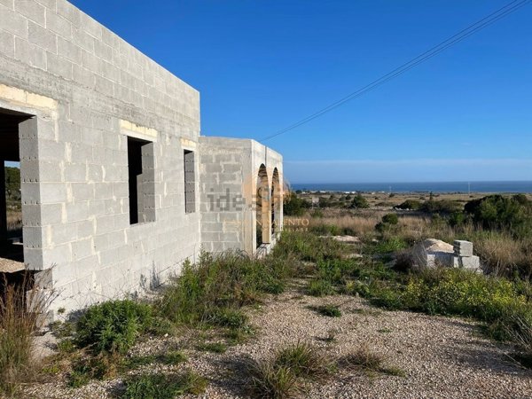 pentavano in vendita a Salve in zona Torre Pali