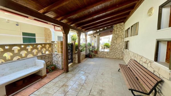 casa indipendente in vendita a Salve in zona Torre Pali