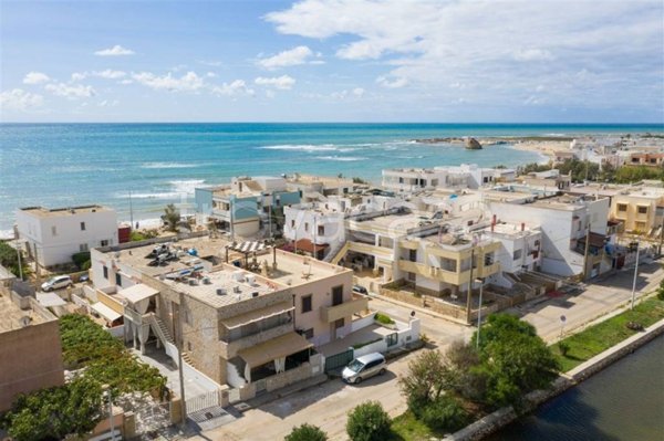 appartamento in vendita a Salve in zona Torre Pali