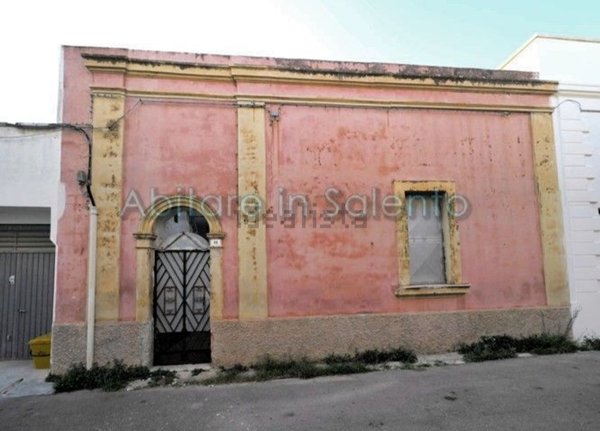 casa indipendente in vendita a Salve