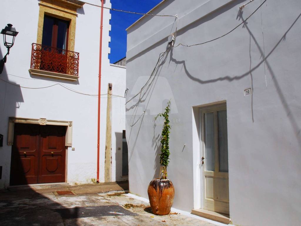 casa indipendente in vendita a Salve in zona Marina di Pescoluse