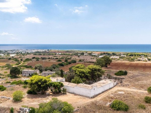 casa indipendente in vendita a Salve
