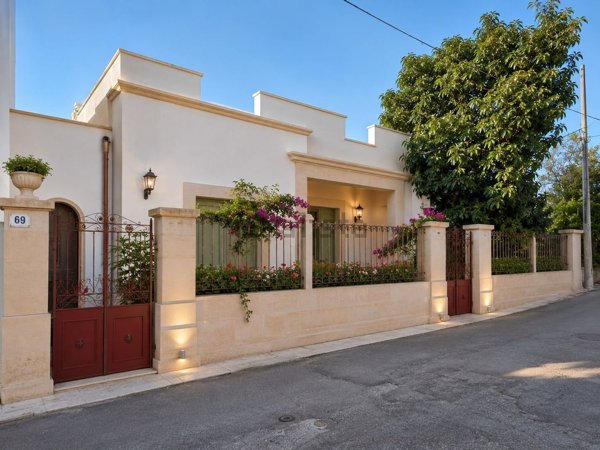 casa indipendente in vendita a Salve