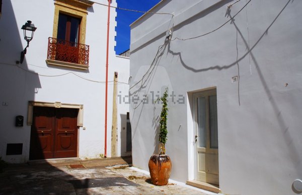 casa indipendente in vendita a Salve in zona Marina di Pescoluse