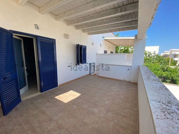appartamento in vendita a Salve in zona Torre Pali