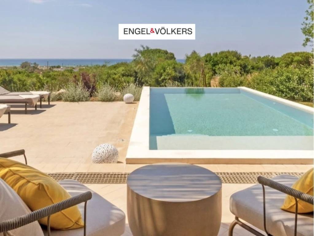 casa indipendente in vendita a Salve in zona Torre Pali