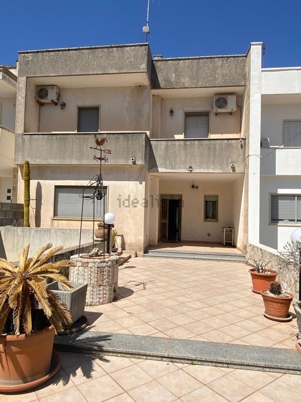 casa indipendente in vendita a Salve