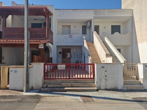 appartamento in vendita a Salve in zona Torre Pali