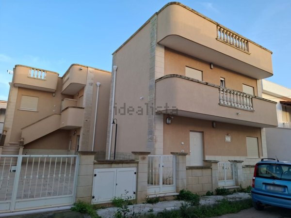 appartamento in vendita a Salve in zona Torre Pali