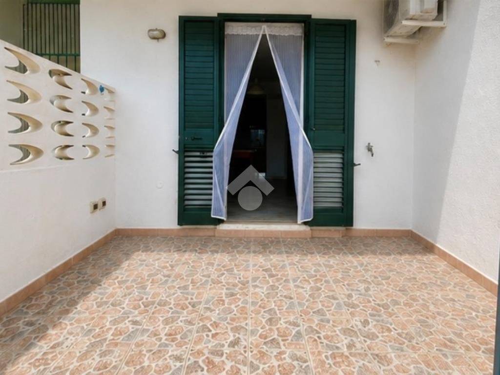 casa indipendente in vendita a Salve in zona Lido Marini