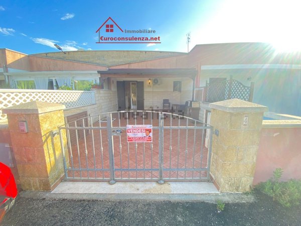 appartamento in vendita a Salve in zona Torre Pali