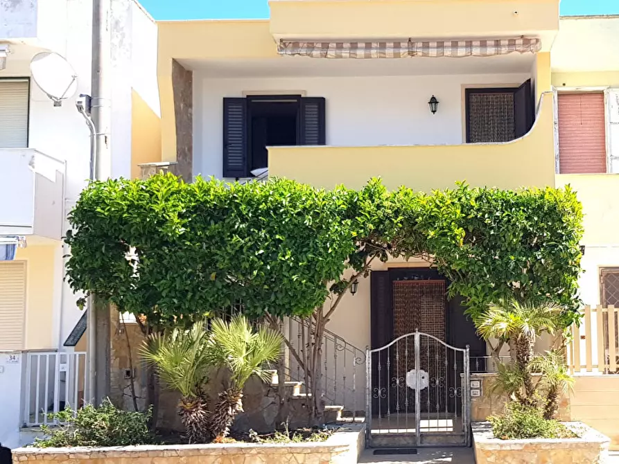 casa indipendente in vendita a Salve in zona Torre Pali