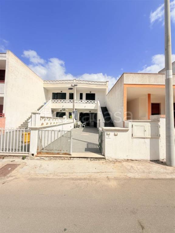 casa indipendente in vendita a Salve in zona Torre Pali