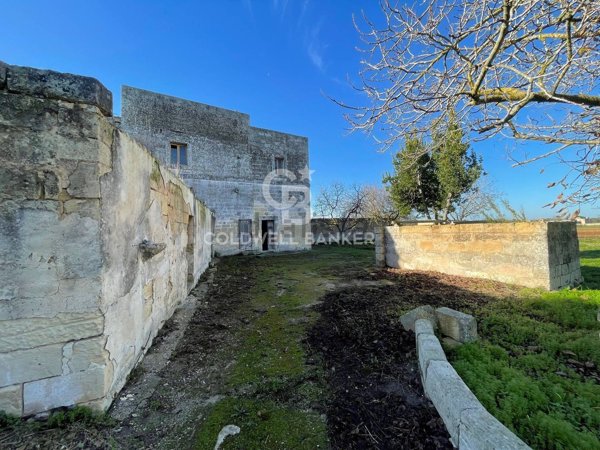 esavano in vendita a San Cesario di Lecce