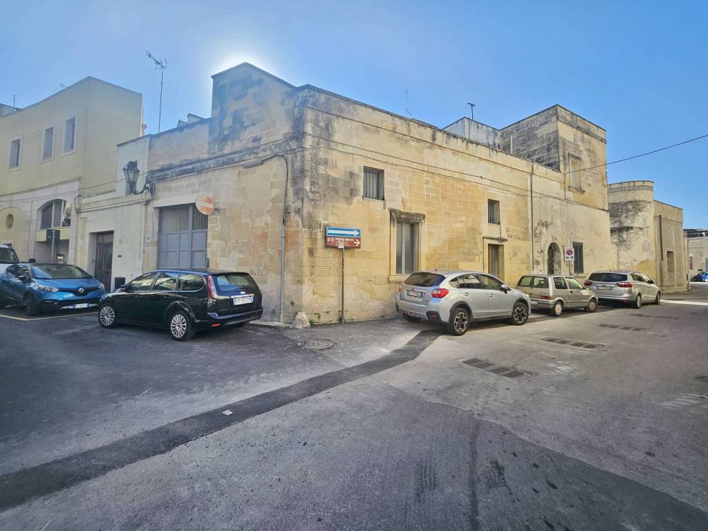 locale commerciale in vendita a San Cesario di Lecce