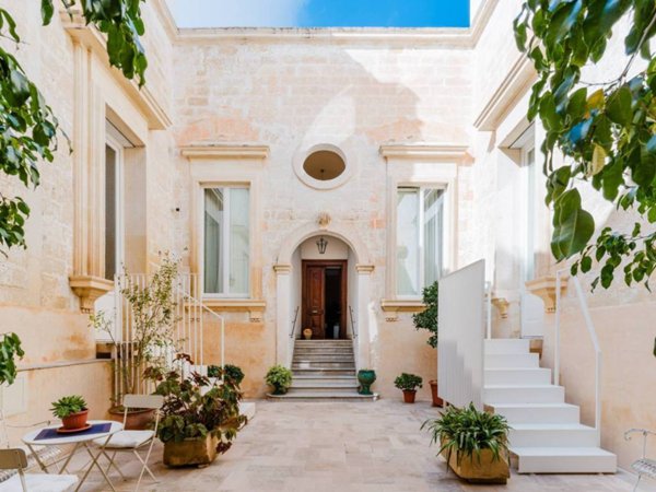intera palazzina in vendita a San Cesario di Lecce