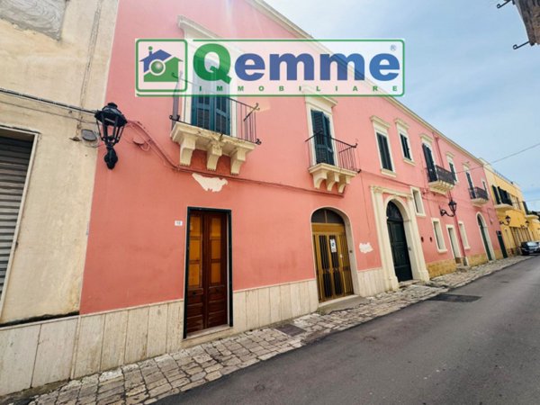 intera palazzina in vendita a San Cesario di Lecce
