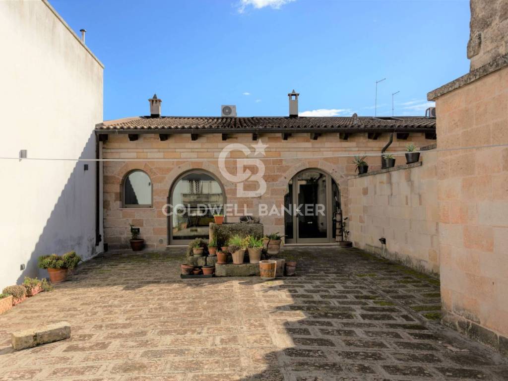 intera palazzina in vendita a San Cesario di Lecce