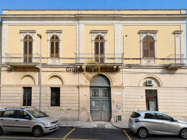 locale commerciale in vendita a San Cesario di Lecce