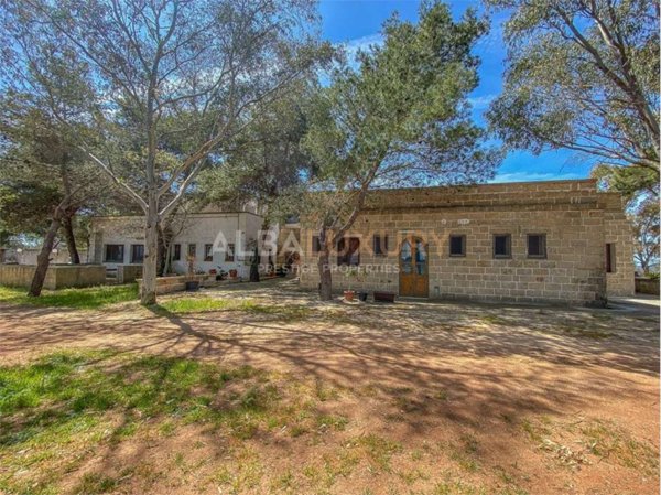 casa indipendente in vendita a San Donato di Lecce