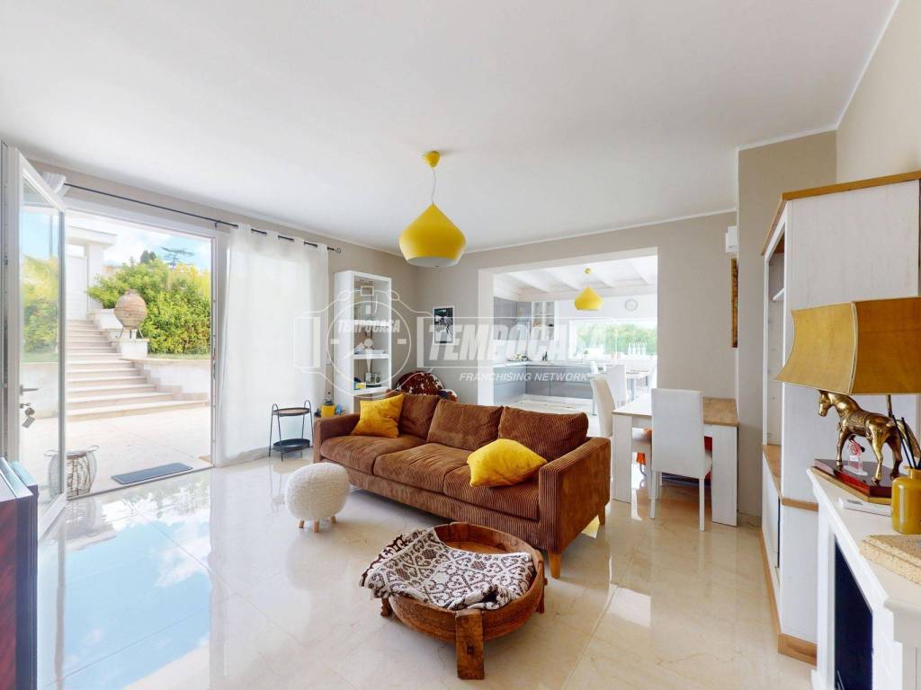 casa indipendente in vendita a San Donato di Lecce in zona Galugnano