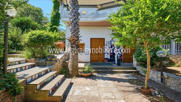 casa indipendente in vendita a San Donato di Lecce