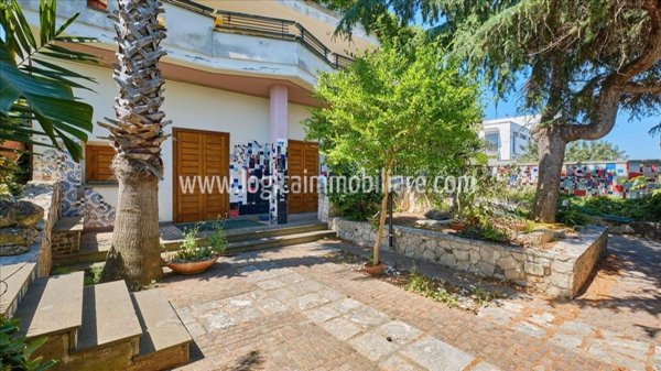 casa indipendente in vendita a San Donato di Lecce