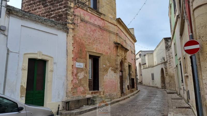 intera palazzina in vendita a San Donato di Lecce