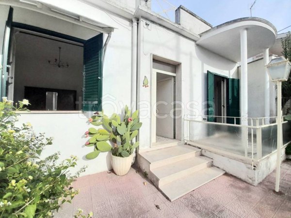 casa indipendente in vendita a San Donato di Lecce in zona Galugnano