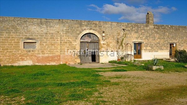 casale in vendita a San Donato di Lecce
