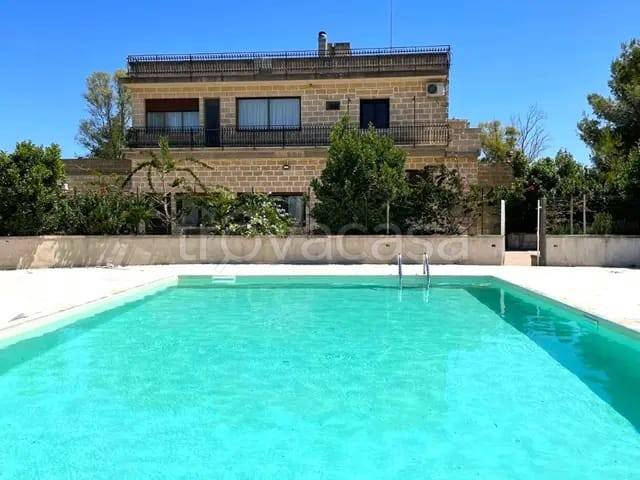 negozio in vendita a San Donato di Lecce