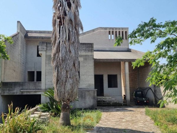 casa indipendente in vendita a San Donato di Lecce in zona Galugnano