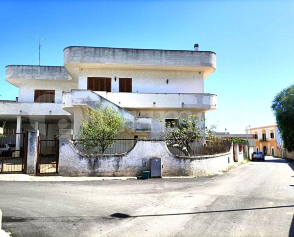 casa indipendente in vendita a Sannicola in zona Chiesanuova