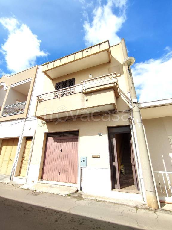 casa indipendente in vendita a Sannicola