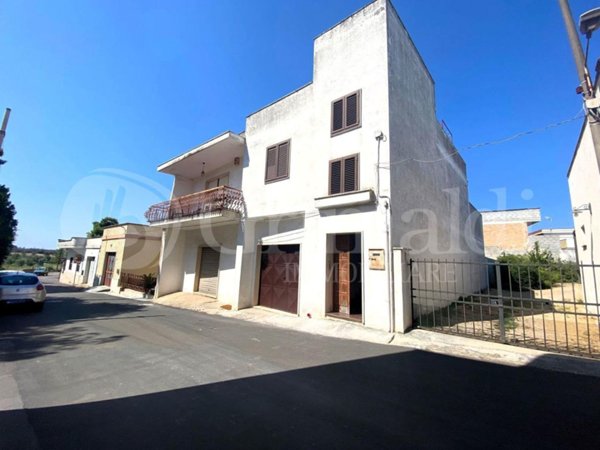 casa indipendente in vendita a Sannicola in zona Lido Conchiglie
