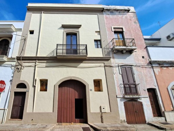 intera palazzina in vendita a Sannicola