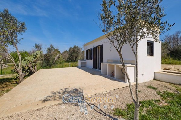 casa indipendente in vendita a Sannicola