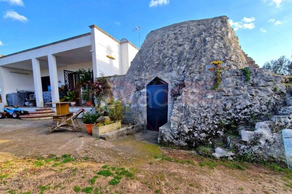 casa indipendente in vendita a Sannicola