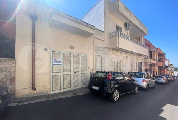 casa indipendente in vendita a Sannicola