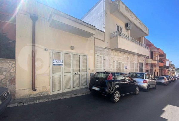 casa indipendente in vendita a Sannicola
