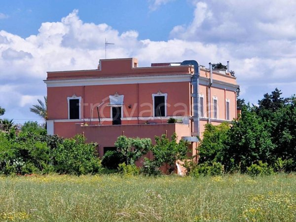casa indipendente in vendita a Sannicola
