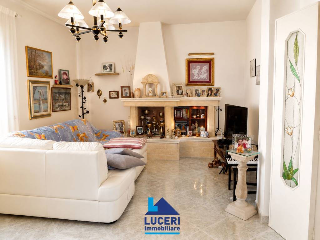 casa indipendente in vendita a Sannicola
