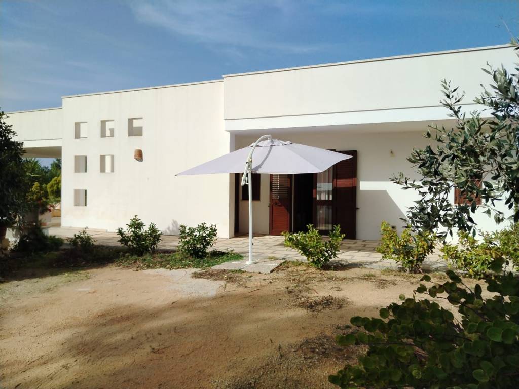 casa indipendente in vendita a Sannicola in zona Lido Conchiglie