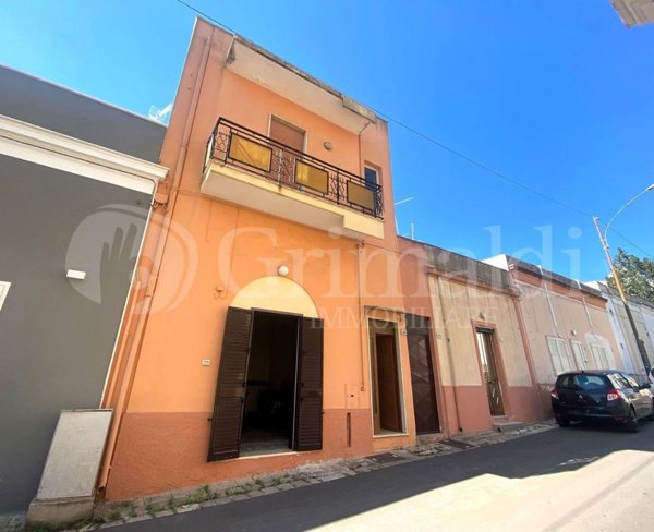 casa indipendente in vendita a Sannicola